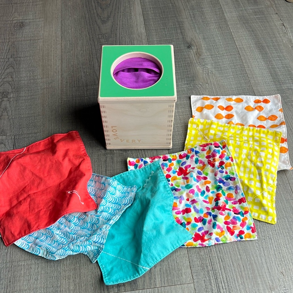 Lovevery Tissue Box